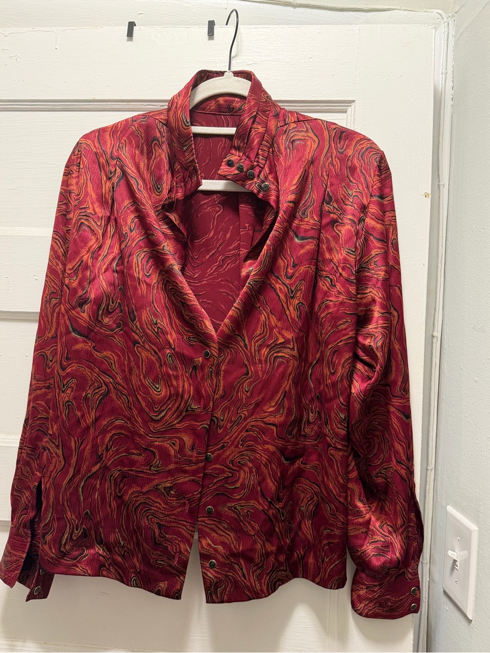 Liz Claiborne Red Swirl Button-Front Blouse